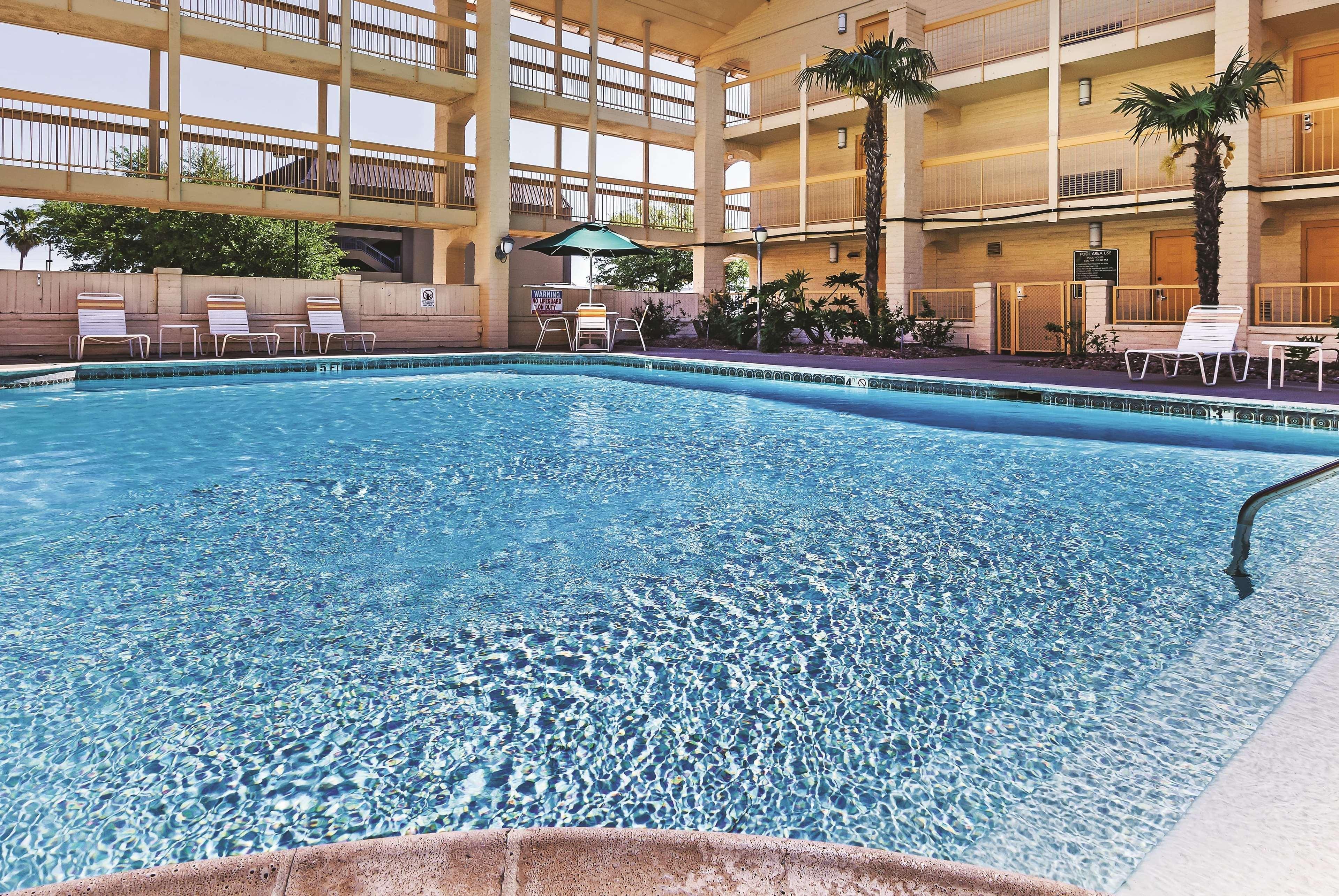 Travelodge By Wyndham Houston Cy-Fair Cypress Exterior foto