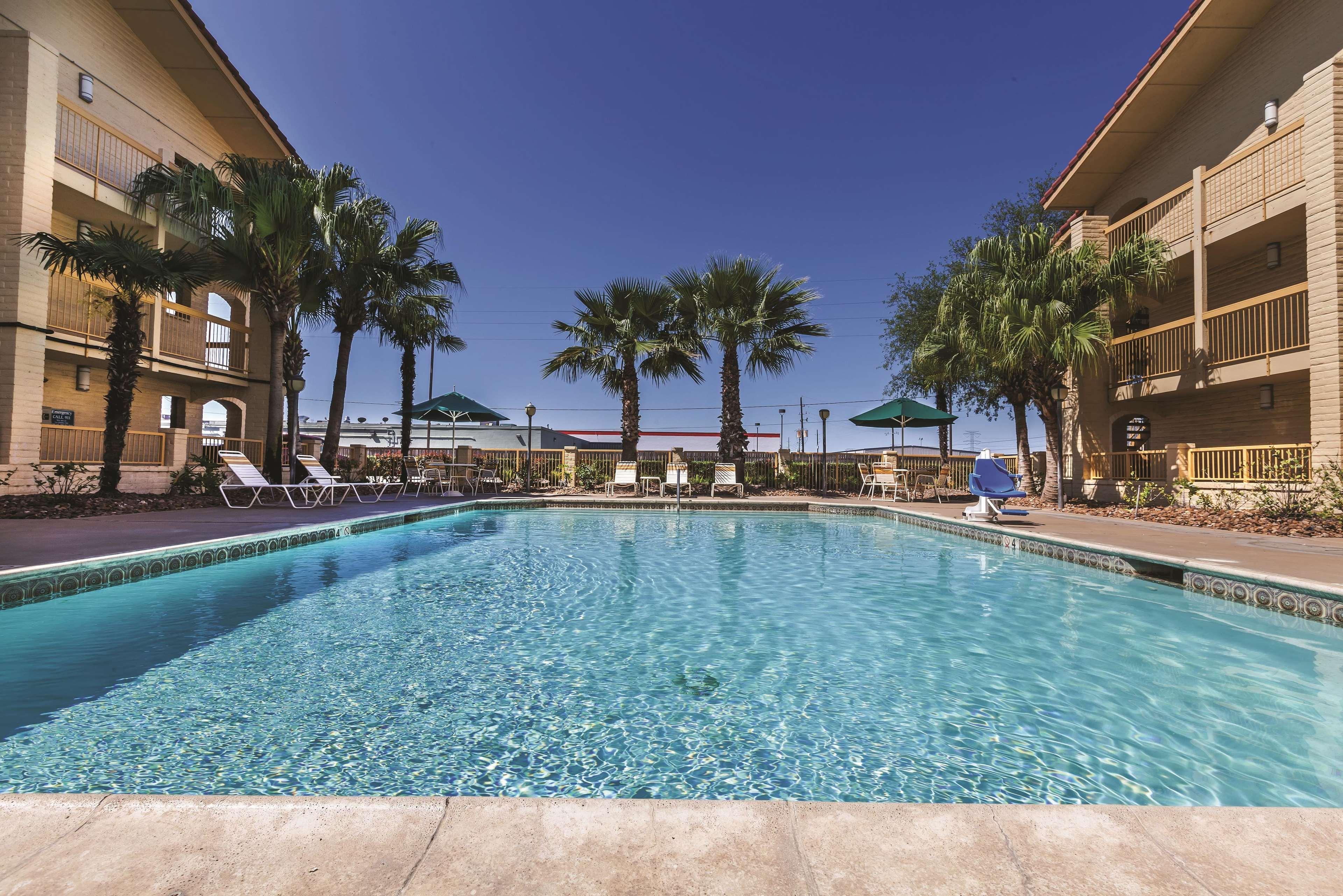 Travelodge By Wyndham Houston Cy-Fair Cypress Exterior foto