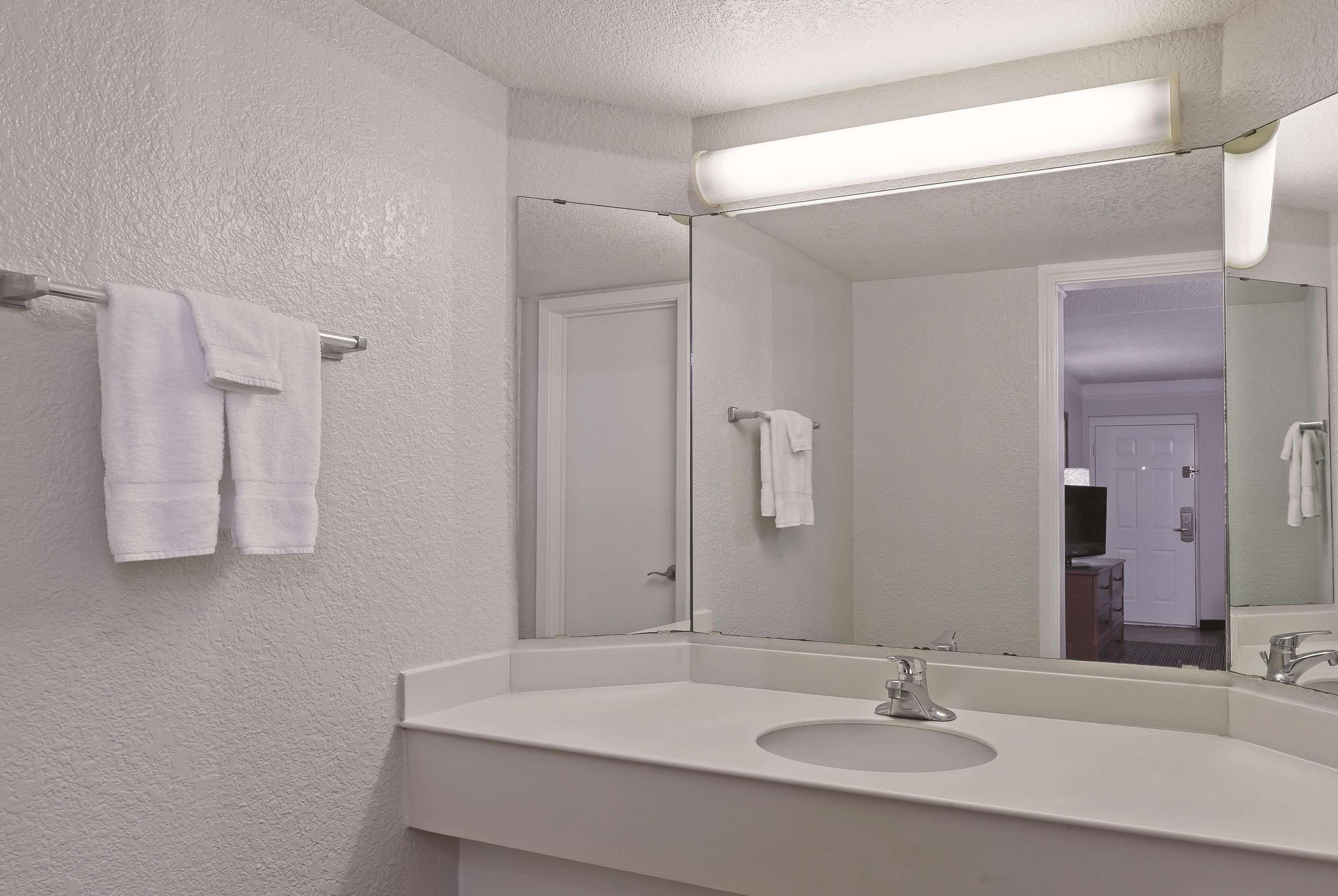 Travelodge By Wyndham Houston Cy-Fair Cypress Exterior foto