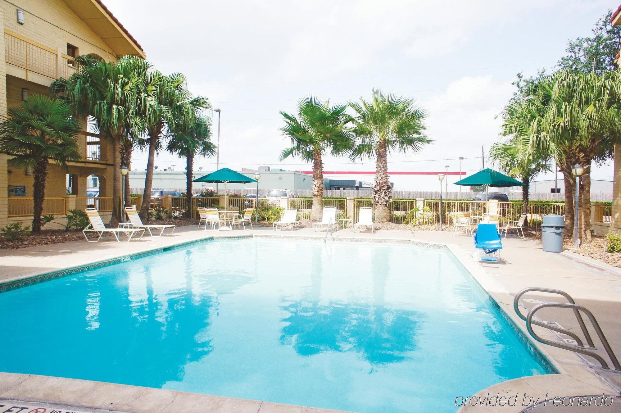Travelodge By Wyndham Houston Cy-Fair Cypress Exterior foto